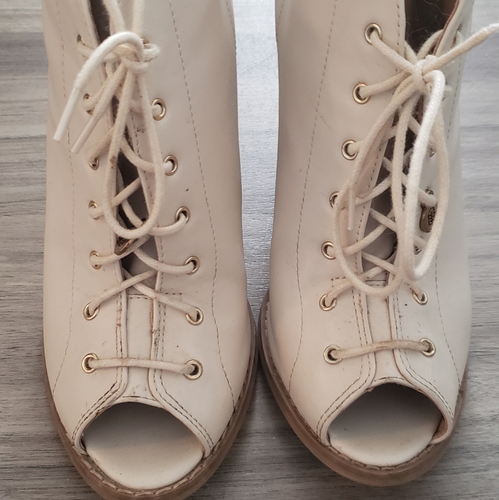 Call it Spring Booties - Picture 3 of 4